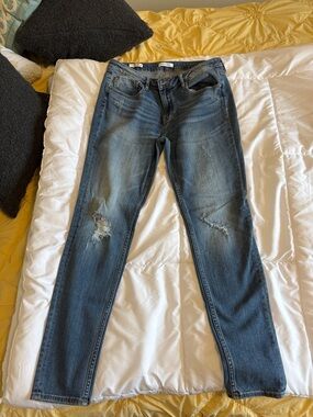 Vigoss Women’s  Skinny Distressed Jeans in Medium Blue